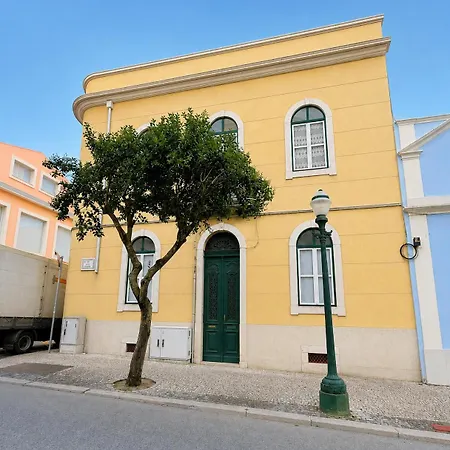 Na Porta 12 Sao Juliao Gasthuis